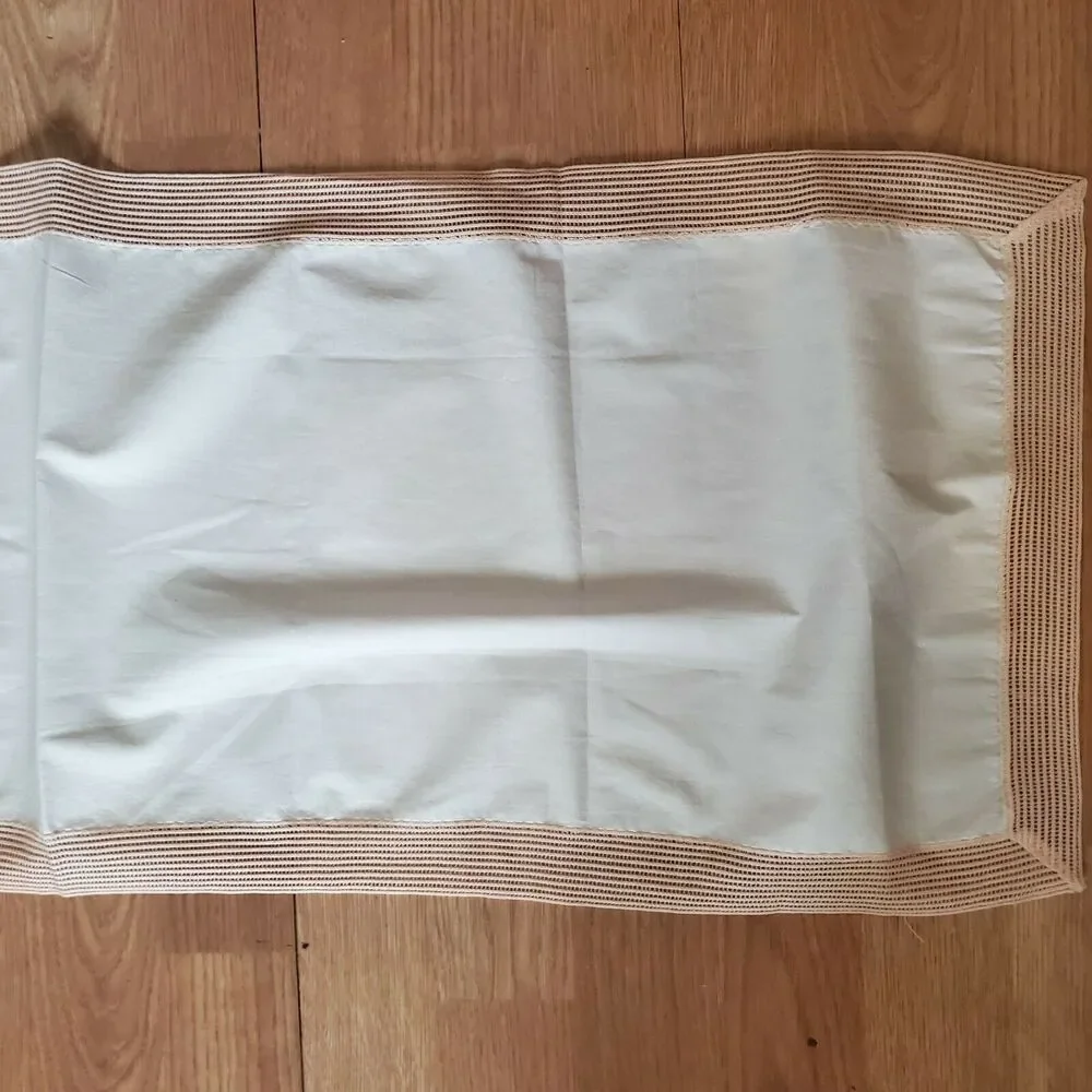Vintage Estate Handmade Table Runner Pink White 38x13 Inch